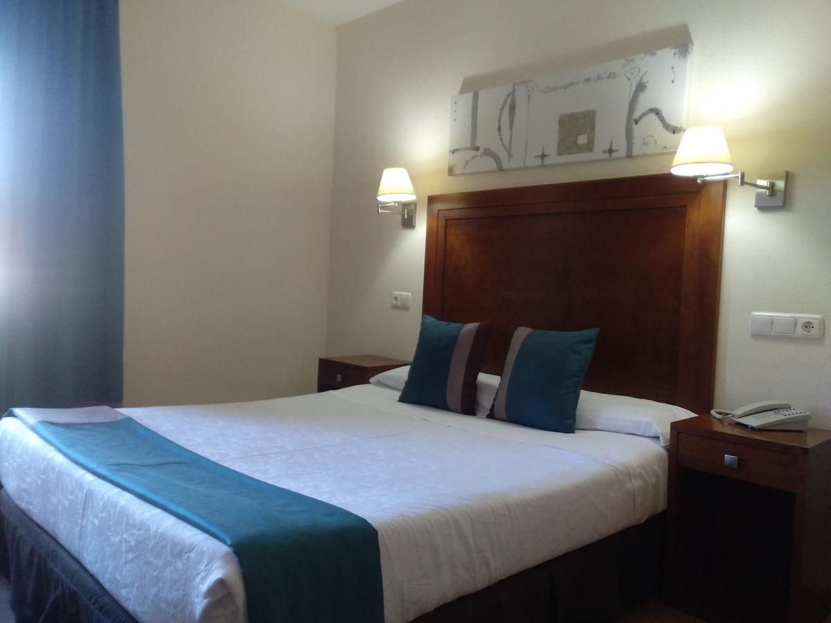 Hotel & Spa Plaza Арріате Екстер'єр фото
